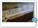 DUNNE TUB SURROUND